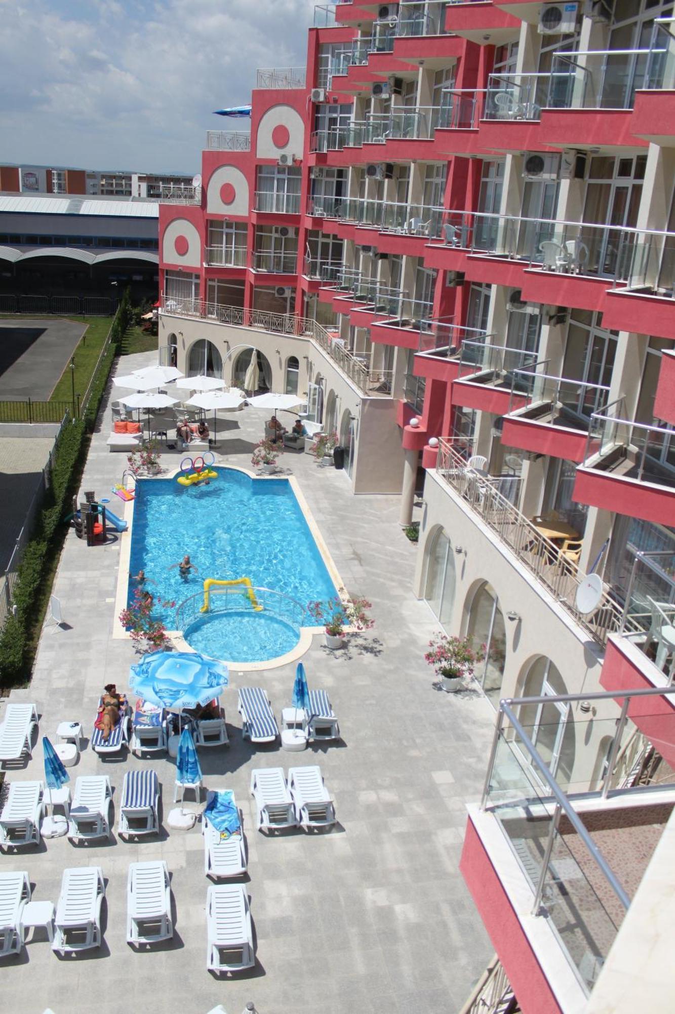 Rose Garden Omax Apartments Солнечный берег Экстерьер фото