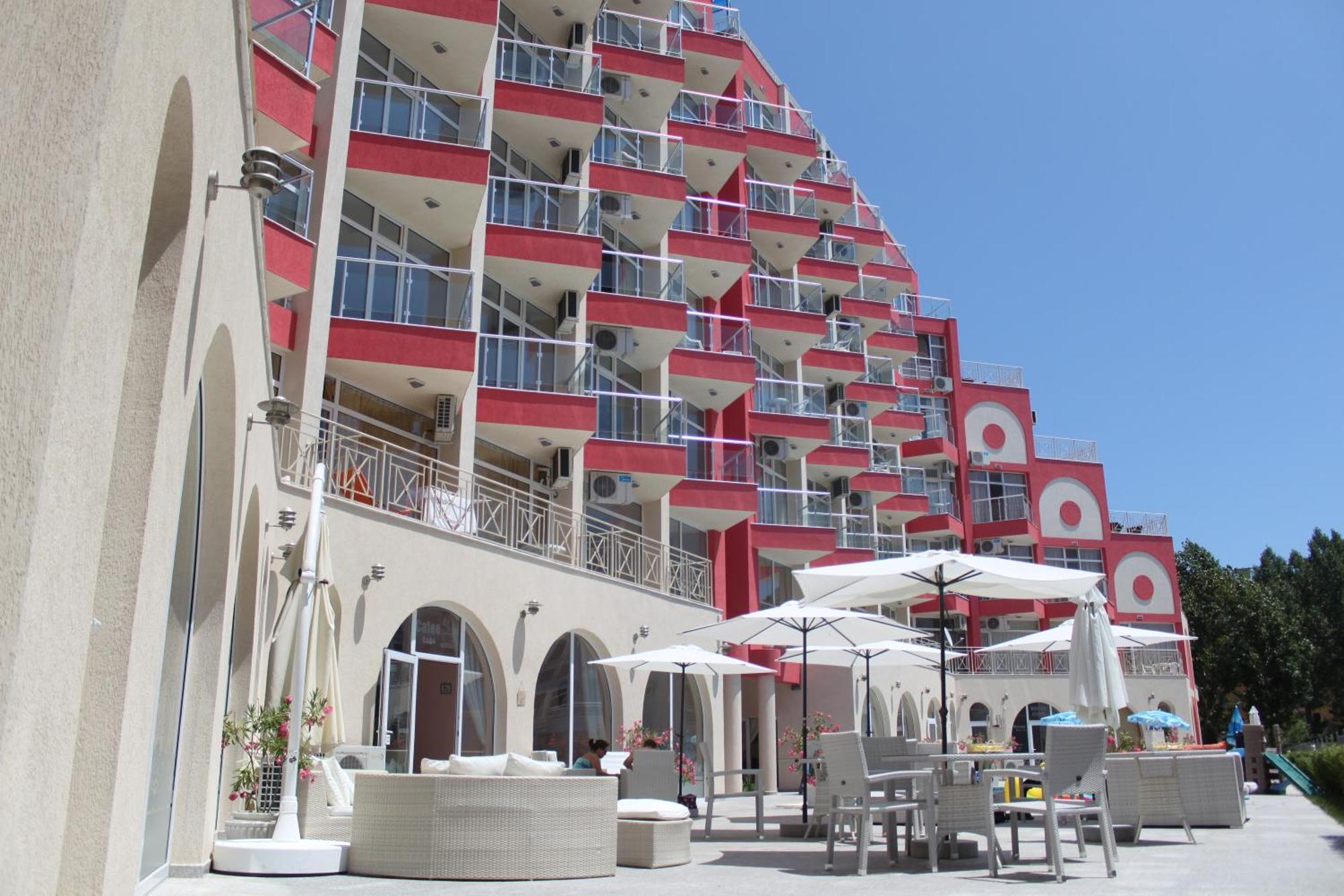 Rose Garden Omax Apartments Солнечный берег Экстерьер фото
