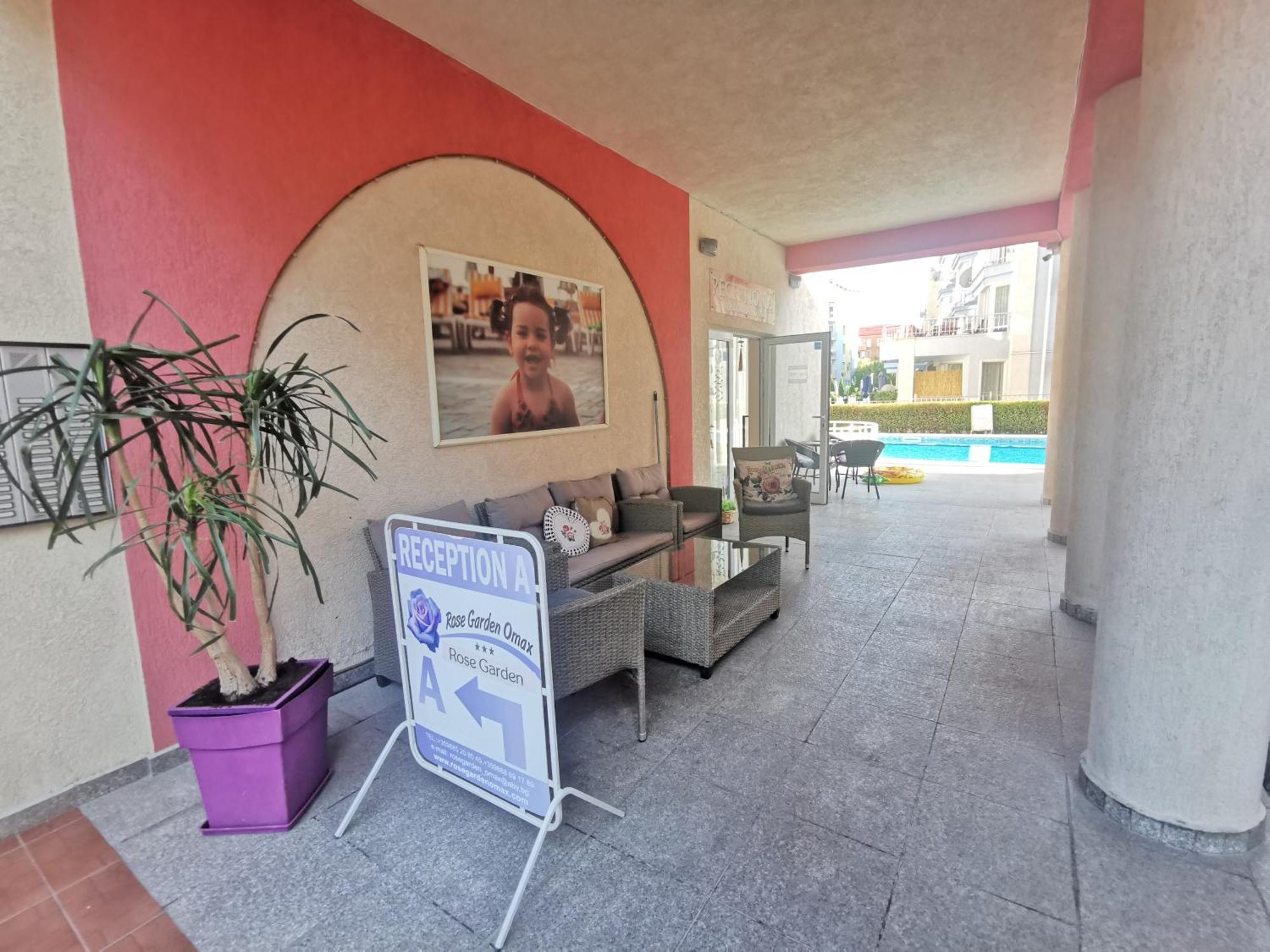 Rose Garden Omax Apartments Солнечный берег Экстерьер фото
