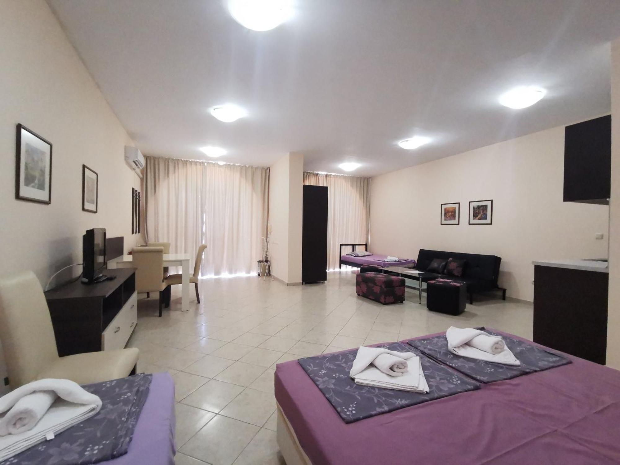 Rose Garden Omax Apartments Солнечный берег Экстерьер фото