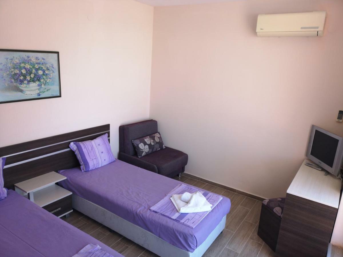 Rose Garden Omax Apartments Солнечный берег Экстерьер фото