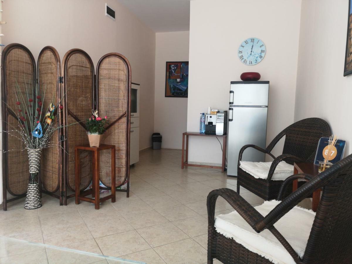Rose Garden Omax Apartments Солнечный берег Экстерьер фото